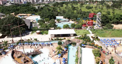 achei-ferias-imagem-galeria-diroma-acqua-park-caldas-novas-go-5d8a79e3cdf22_5.webp