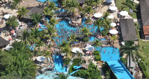 achei-ferias-imagem-galeria-lagoa-termas-parque-lagoa-ecopraia-caldas-novas-go-5d8a7aea280e2_4.webp