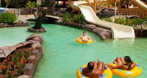 achei-ferias-imagem-galeria-water-park-prive-diversao-caldas-novas-go-5d8a7b358f501_3.webp